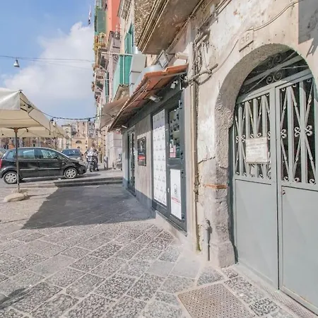 شقة Caracciolo 36